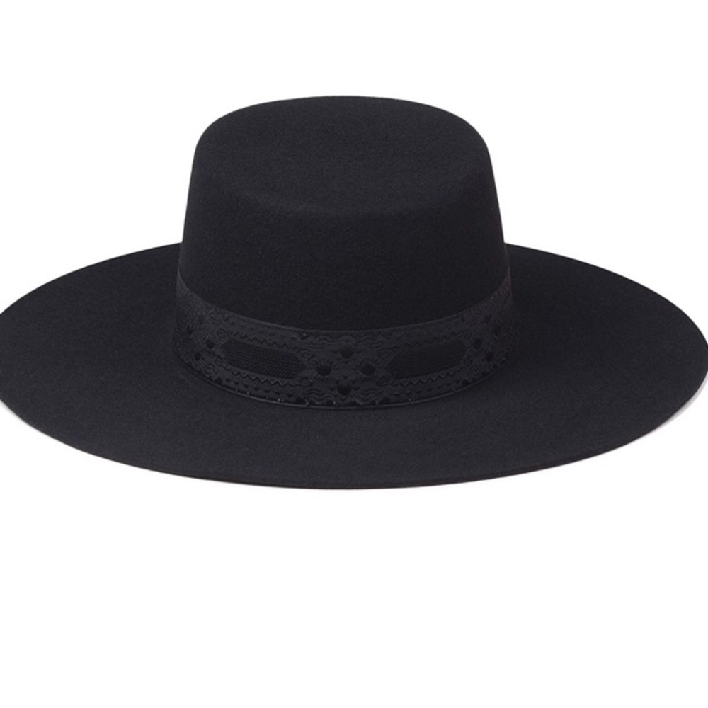 The Sierra Hat- Lack of Color